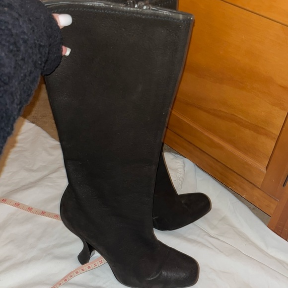 Prada boots - Picture 3 of 8